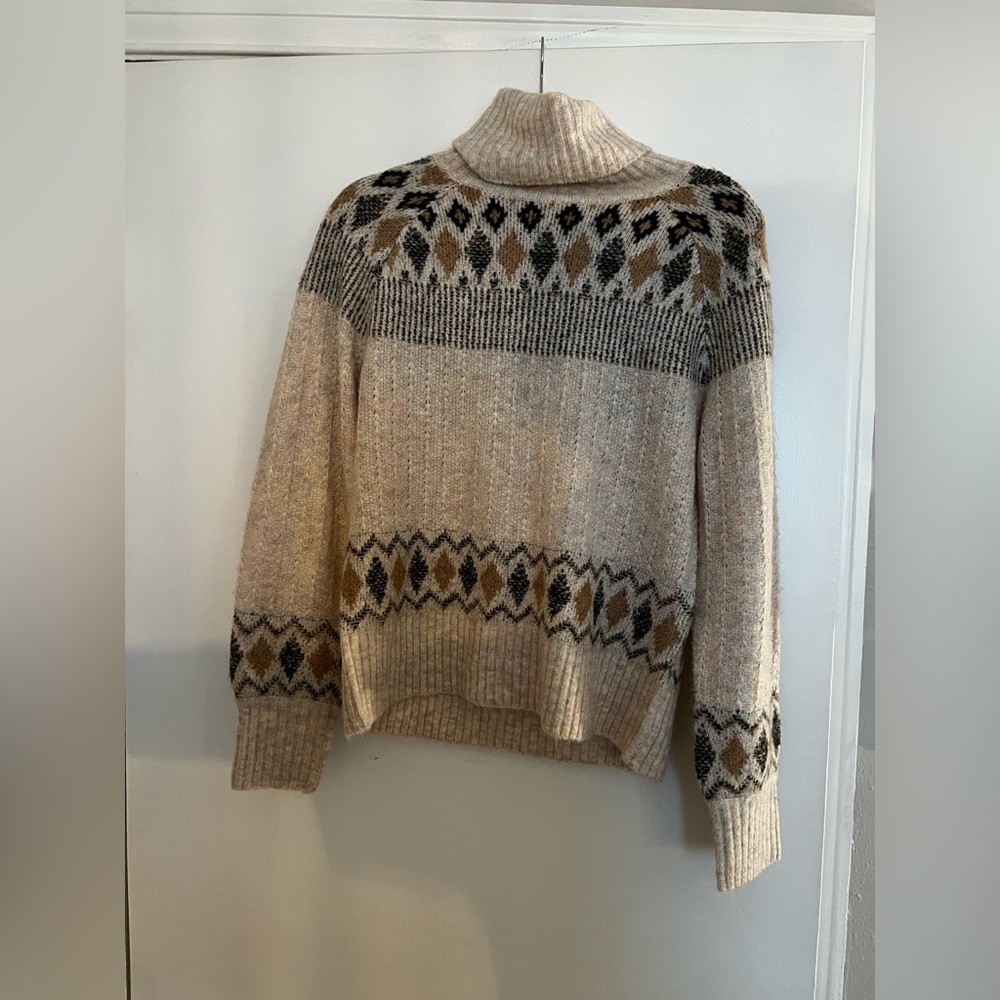 Soft brown sweater with fun pattern